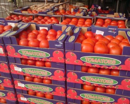 БАБХ спря вноса на над 400 тона плодове и зеленчуци с наднормени количества пестициди