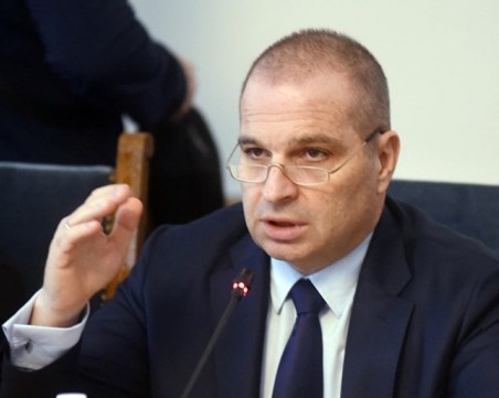 Гроздан Караджов: Петков излъга, той е жалка картина на случващото се в коалицията