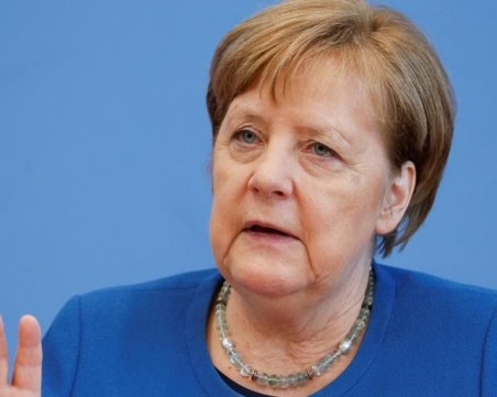 Меркел: Няма извинение за войната в Украйна