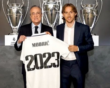 Модрич остава в Реал Мадрид още един сезон