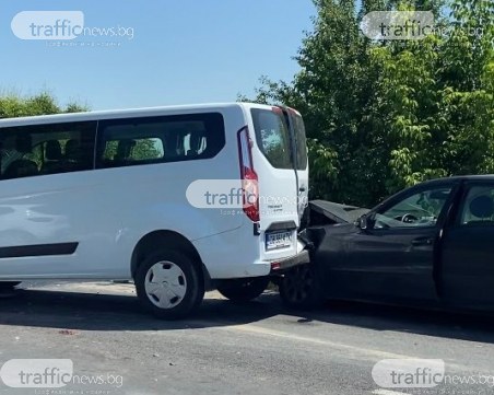 Огромно задръстване на пътя Пловдив-Карлово заради верижната катастрофа