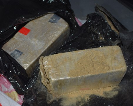 След акция на криминална полиция: Арестуваха турчин с наркотици за 60 бона в Пловдив