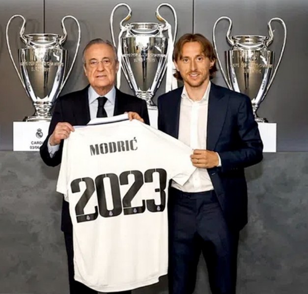 Модрич остава в Реал Мадрид още един сезон