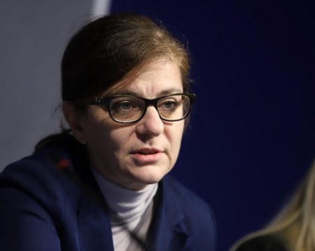 Генчовска: Има записи от срещите на Петков и дипломати за С. Македония