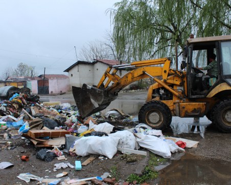 Акция срещу боклука в Столипиново, пускат шест големи машини в битката