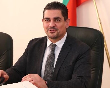 Министърът на спорта подаде оставка