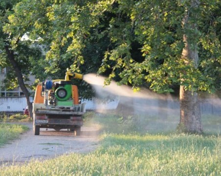Продължава пръскането срещу кърлежи и комари в Пловдив