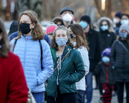 САЩ премахва изискването за отрицателен COVID тест при влизане в страната