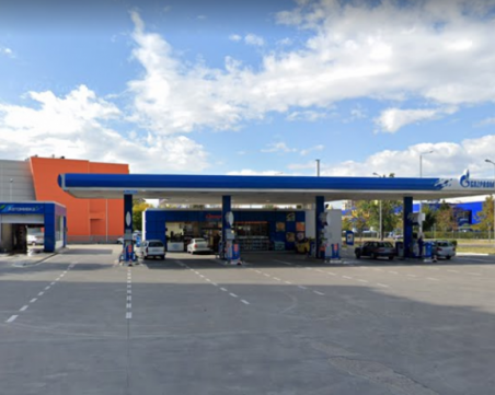 Защо бензиностанции на 