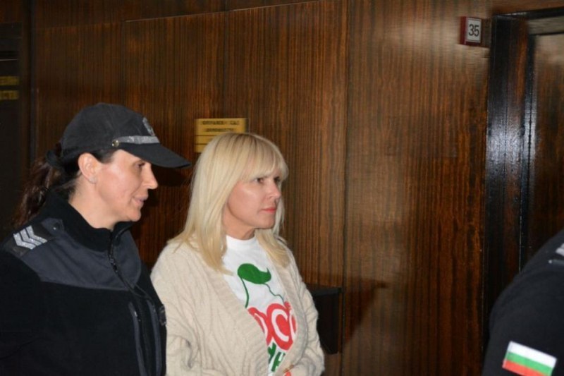 Бившата румънска министърка на туризма Елена Удря ще бъде екстрадирана