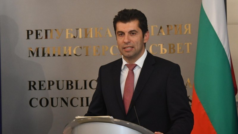 Кирил Петков се срещна с президента на Европейската инвестиционна банка