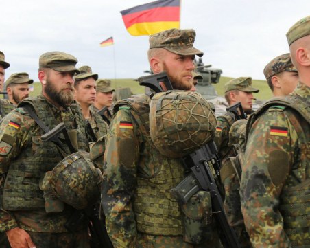 Германия промени конституцията и се превъоръжава със 100 милиарда евро