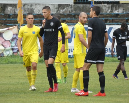 Локо победи Марица в първата си контрола