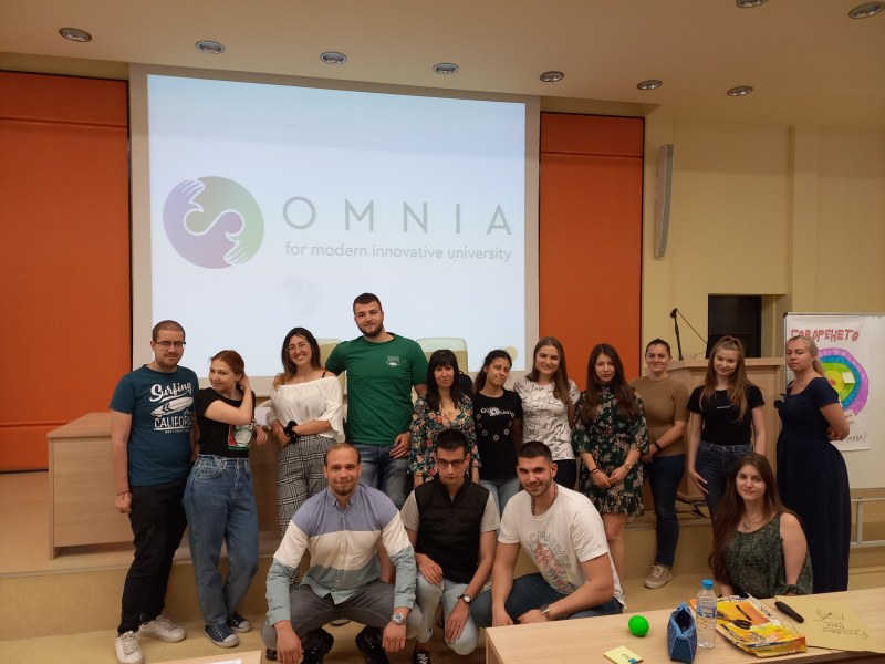 Български и чуждестранни студенти от МУ-Пловдив се обучаваха на 