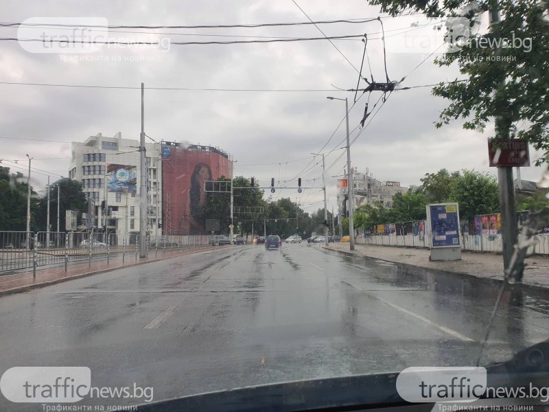 Голяма авария остави центъра на Пловдив без ток, светофарите – също извън строя