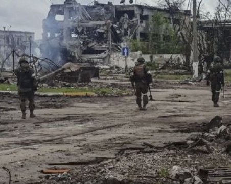 Тежки боеве и обсада на химически завод в Северодонецк