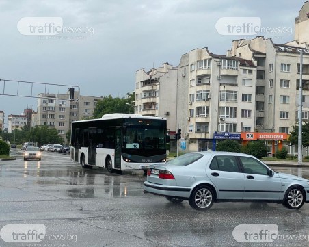 Транспортен хаос: Втори ден не работят светофарите на натоварено кръстовище в Тракия