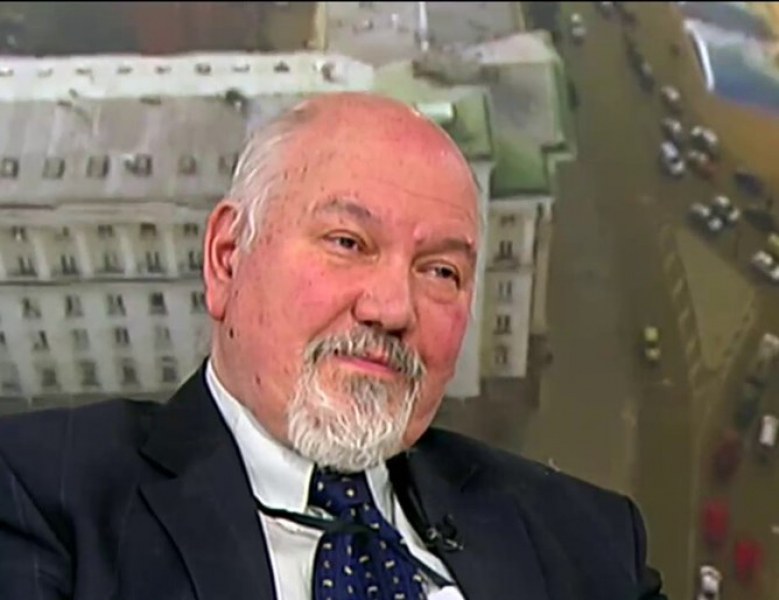 Съветник на Радев: Възможно е да има краткосрочно програмно правителство