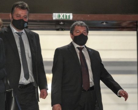 ИТН: Нямаме информация за напускащи депутати