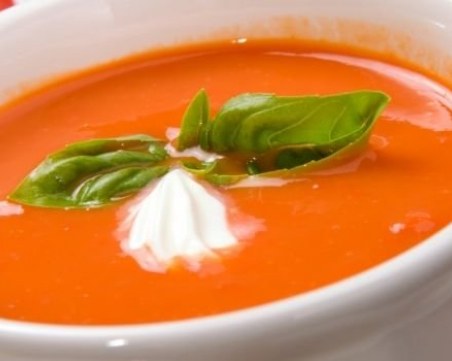 За прохлада в жегите: Лятна доматена супа