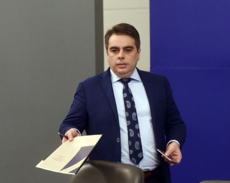 Асен Василев: Вярвам, че има отговорни депутати, които ще приемат актуализацията на бюджета