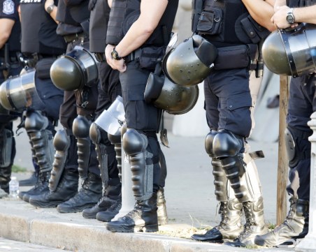 Благотворителна кампания помага на децата на загиналите полицаи и пожарникари в Пловдив