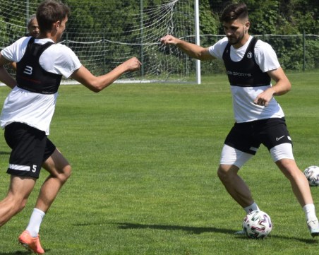 Локо играе утре първата си контрола в Банско