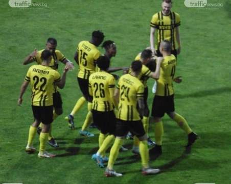 Трима футболисти на Ботев Пд продадени в руския елит