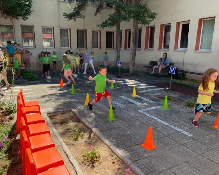 Открит урок по безопасност на движението в детска градина 