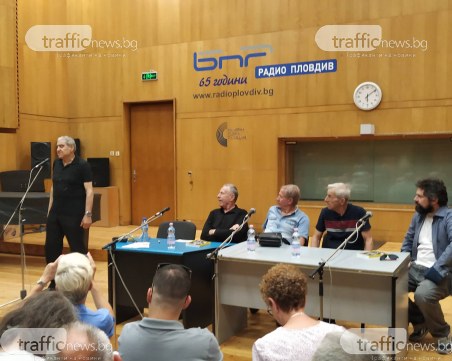 Футболни легенди представиха книгата 