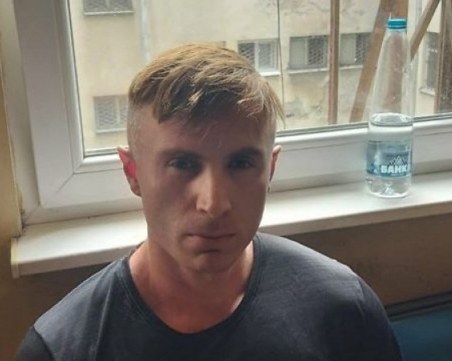 Съдът решава дали да остави за постоянно в ареста британския пласьор, арестуван в Пловдив