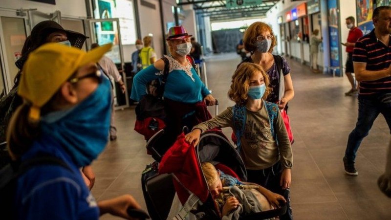 Скок на новите случаи в Гърция, над 9000 са заразените за денонощие