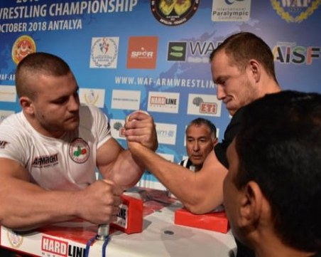 Силен международен турнир по канадска борба със световни шампиони ще се проведе в началото на юли