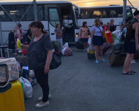 Осъдиха пловдивчанин и украинка, прибирали по 150 евро от бежанки с деца, за кучето - $200