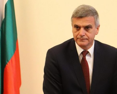 Стефан Янев: Вместо да има разрешаване на кризи, се създават нови