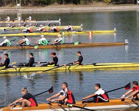 Световното първенство по гребане 2023 в Пловдив ще е под патронажа на еврокомисаря Мария Габриел