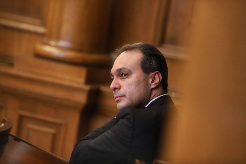 Заков: Военната и националната сигурност на страната не са компрометирани