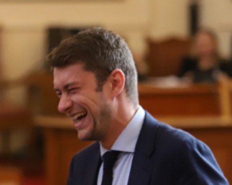 ДПС: Има хора от ПП, които мислят да подкрепят вота на недоверие