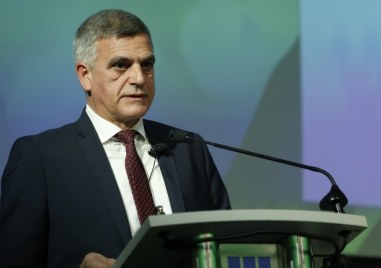 Стефан Янев учредява партия Български възход Бившият служебен премиер реши