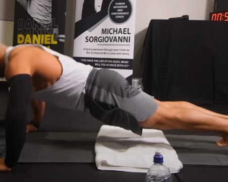 Счупиха рекорда за най-много лицеви опори за един час