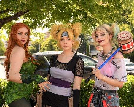 Харли Куин и Жената Чудо на центъра в Пловдив