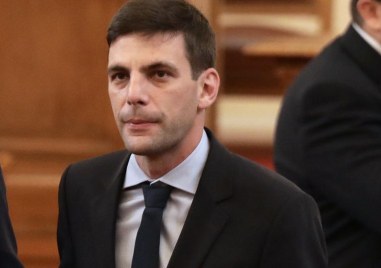 Отстраненият предсрочно председател на Народното събрание Никола Минчев отново ще