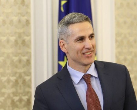 Гюров: За нас вота на недоверие е оздравяващ момент за управлението