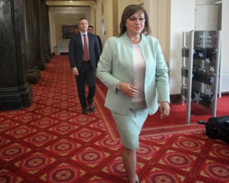 Нинова: Правителство на малцинството е възможно