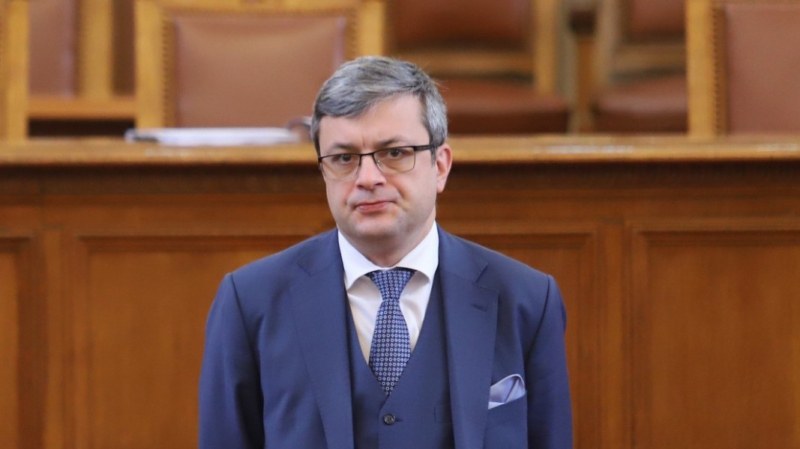 Тома Биков: Финансовият министър не може да прави прогнози за 3 седмици напред