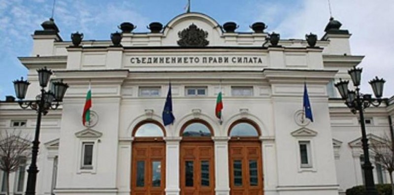 Започват дебатите за вота на недоверие
