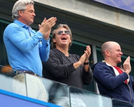 Челси обяви промените в управлението, раздели се с още една емблематична фигура