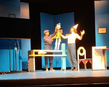 Куклениците с премиера на спектакъла