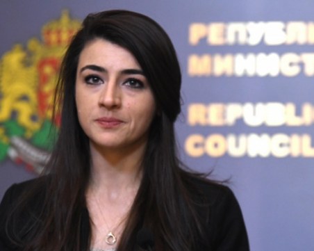 Лена Бориславова: Правителството отказва предложението на Борисов за РСМ