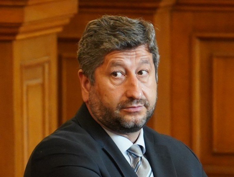Христо Иванов:  Трябва ни политическа формула, а не търсене на депутат по депутат за правителство